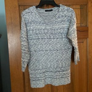 The Limited size M black and white variegated sweater